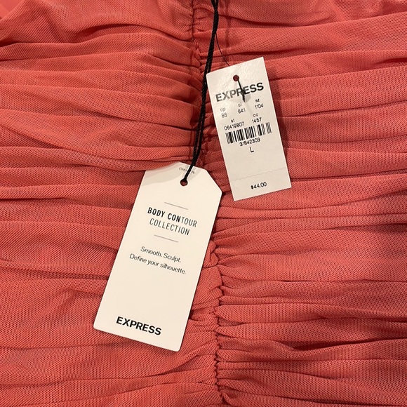 Body contour crop top - Picture 3 of 3